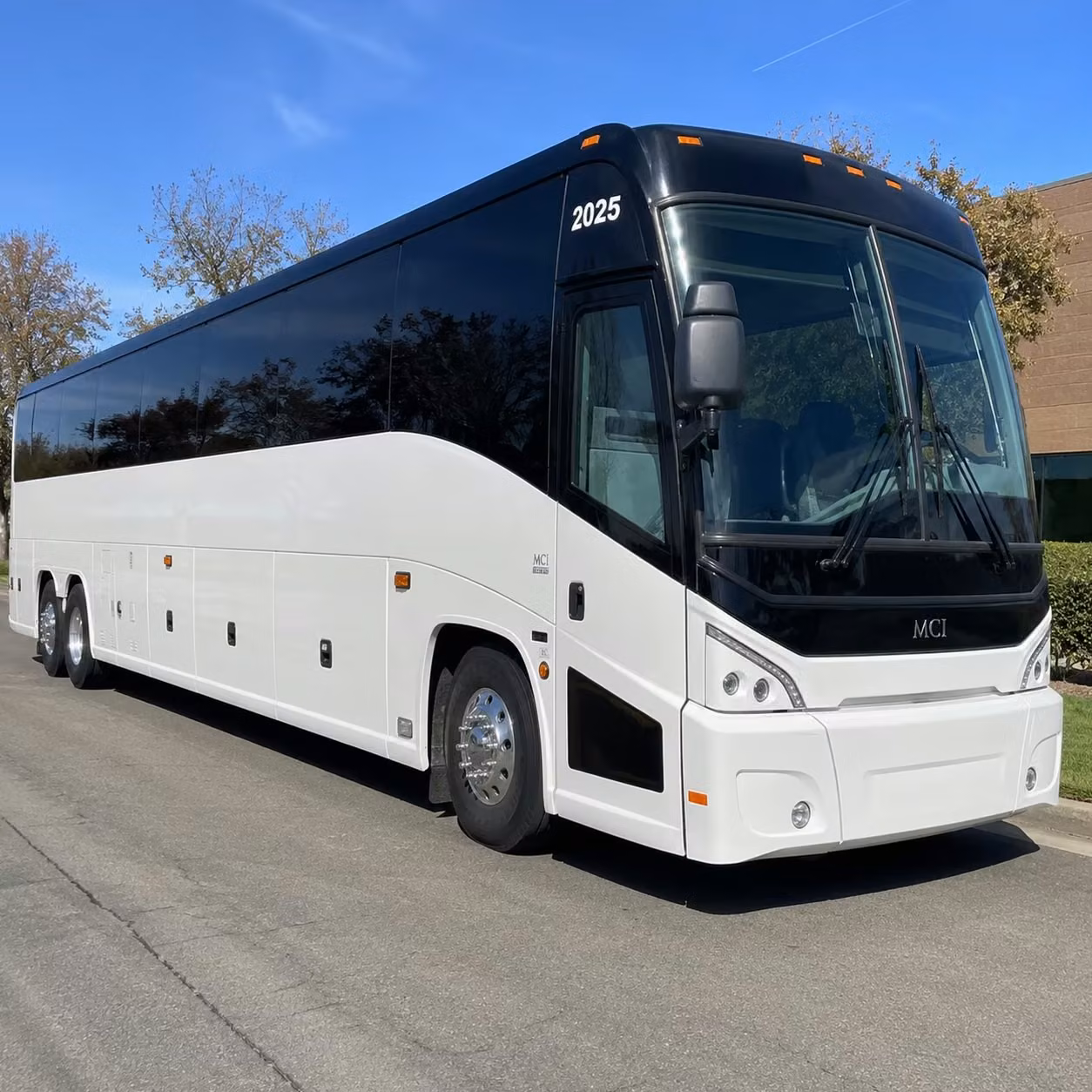 sierravistacharterbuscompany com makes it possible to plan multi stop concert nights across the region